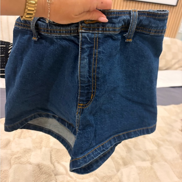Universal Thread Indigo Jean Shorts - Picture 5 of 5